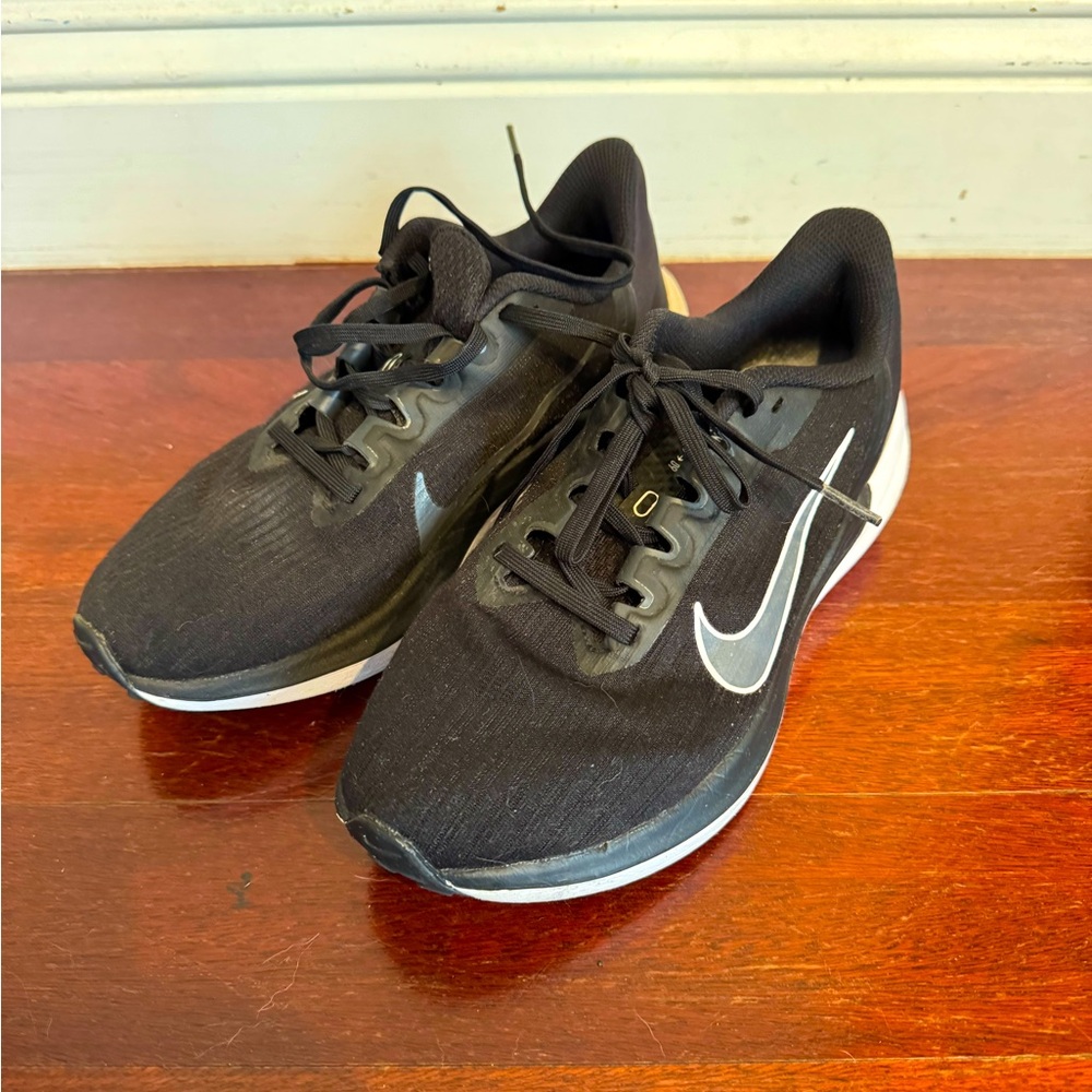 Nike Women's Air Winflo 9 Running Training Shoes Black White Sizes 6.5